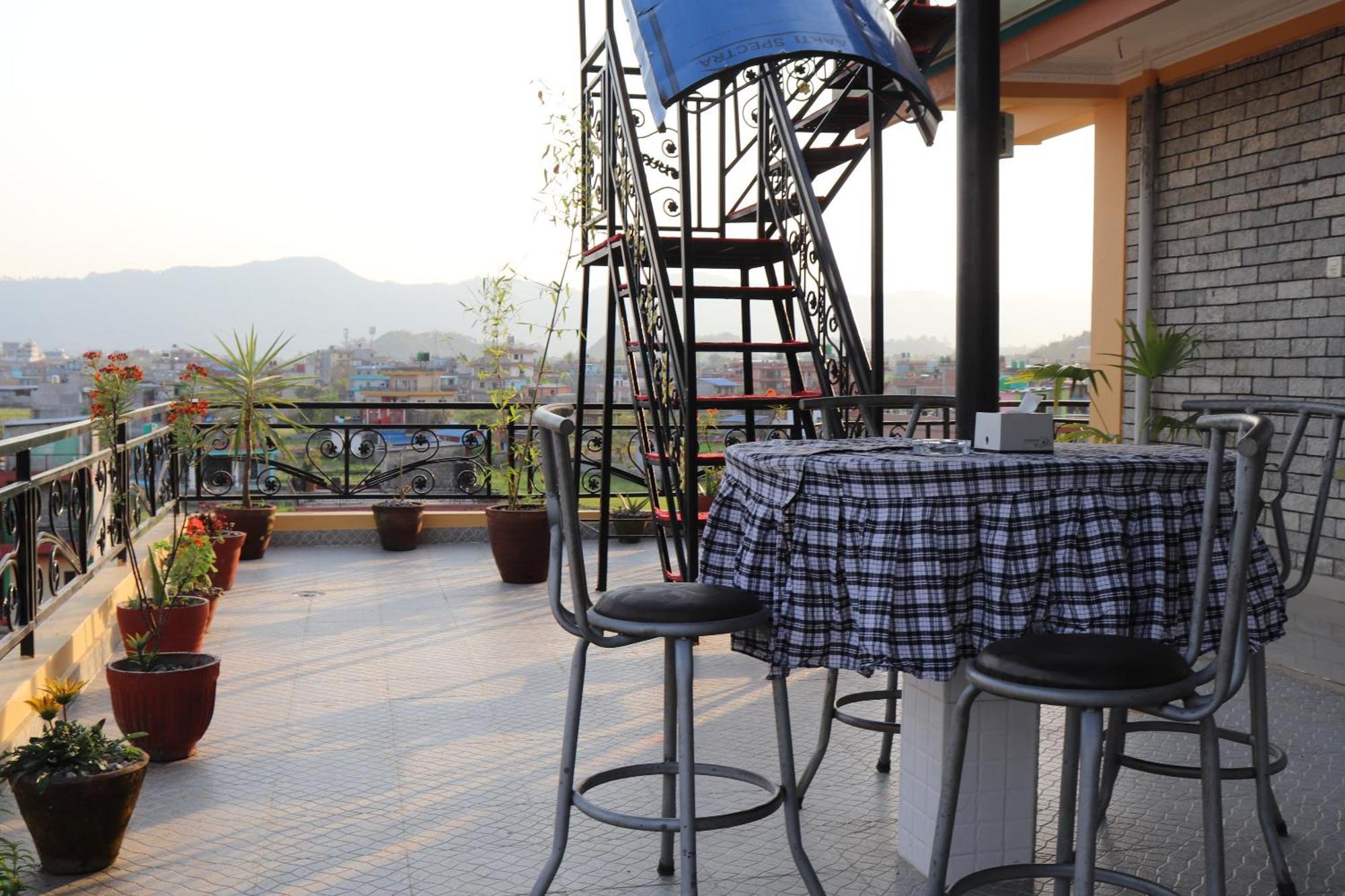 Hotel Young'S Stupa Ranipauwa Exterior foto
